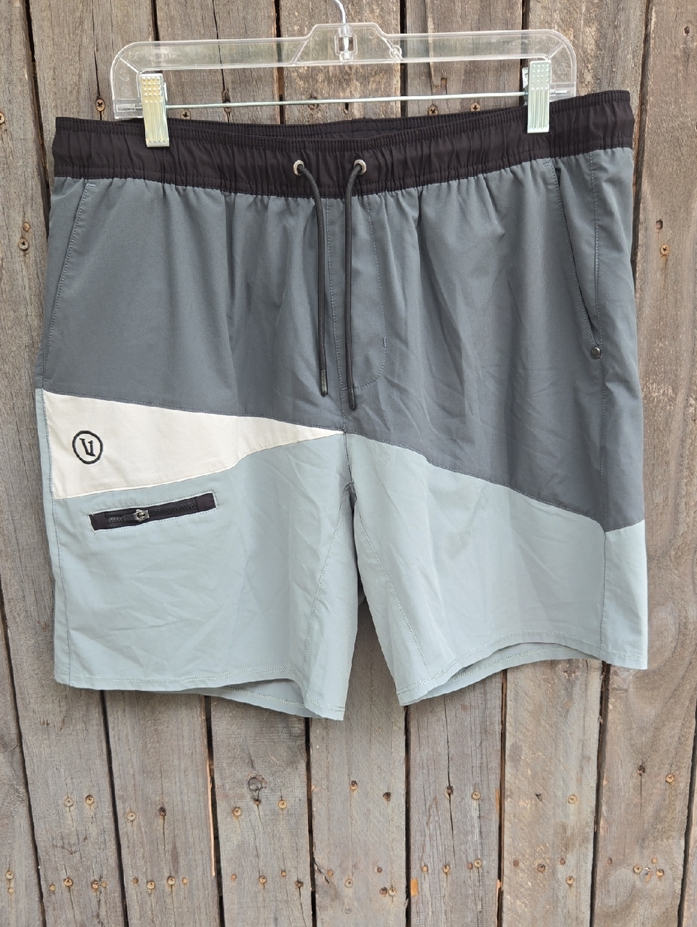 Vuory Mens Colorblock Kore Short | Smoked Beryl/Stormy/Vapor